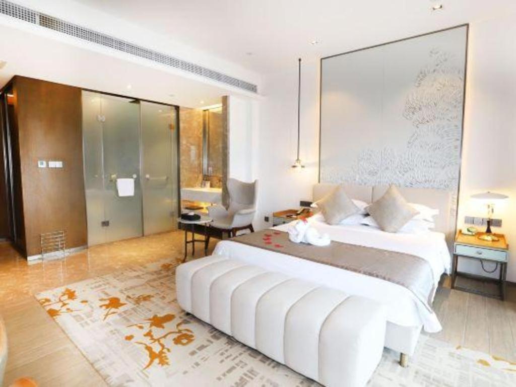 Rock Platinum Sea View Hotel Sanya Exterior foto
