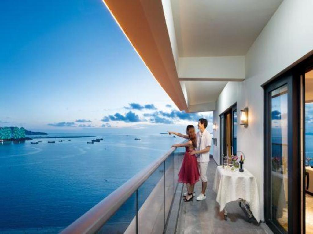Rock Platinum Sea View Hotel Sanya Exterior foto